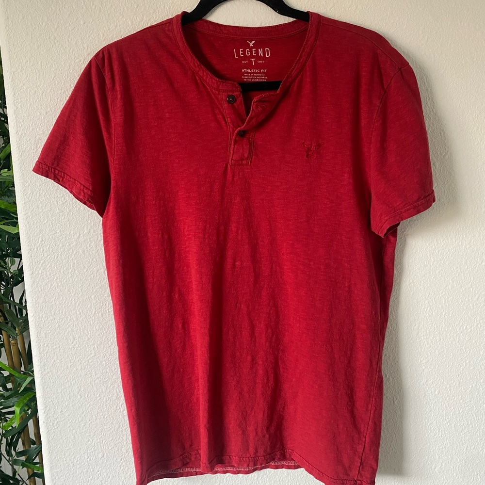 American Eagle Men’s EUC legend T shirt